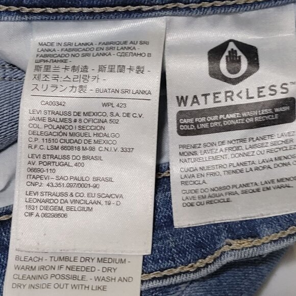 Levis Womens Curvy Skinny Jeans Size 28 Medium Wash Distressed Denim - Picture 7 of 8